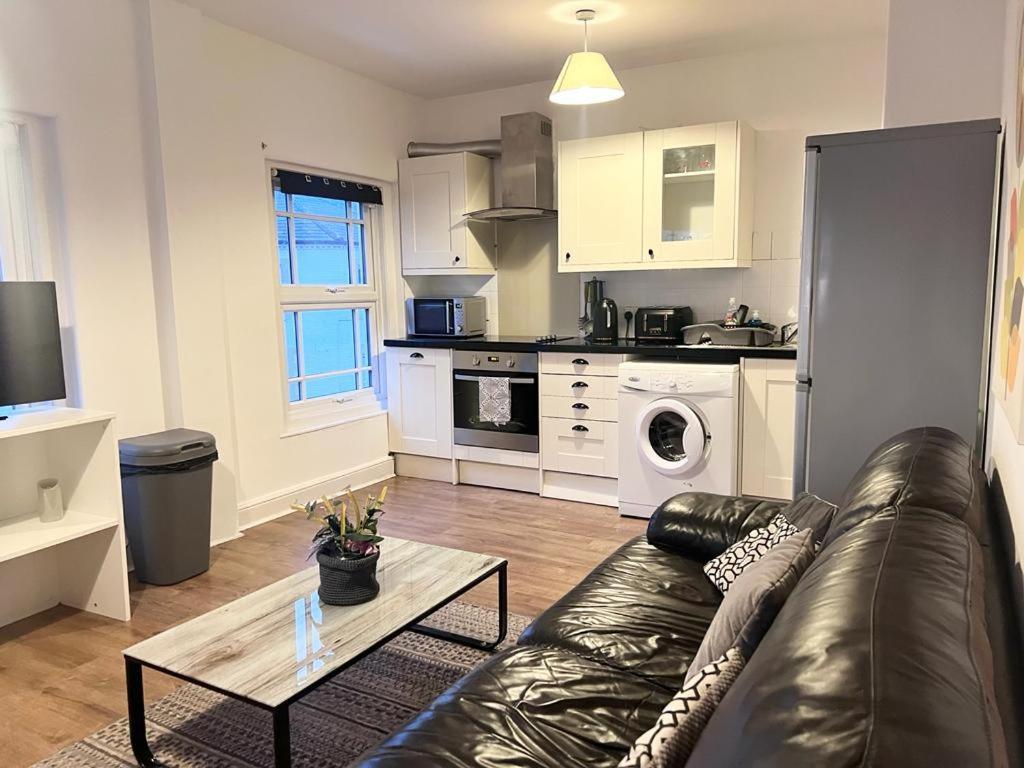 Yeovil Apartments Apartment